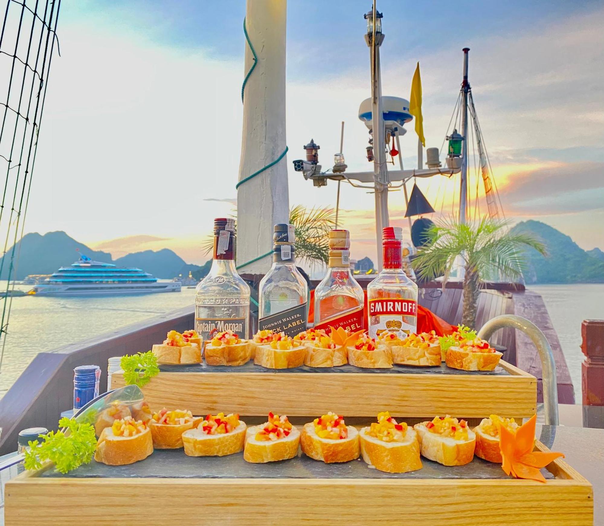 Hera Grand Luxury Cruise Ha Long Eksteriør bilde